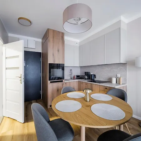 Rentplanet - Marcelinska Apartment *